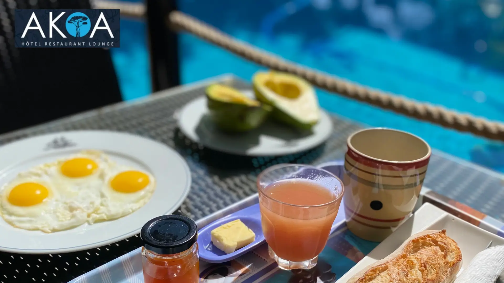 petit dej - AKOA