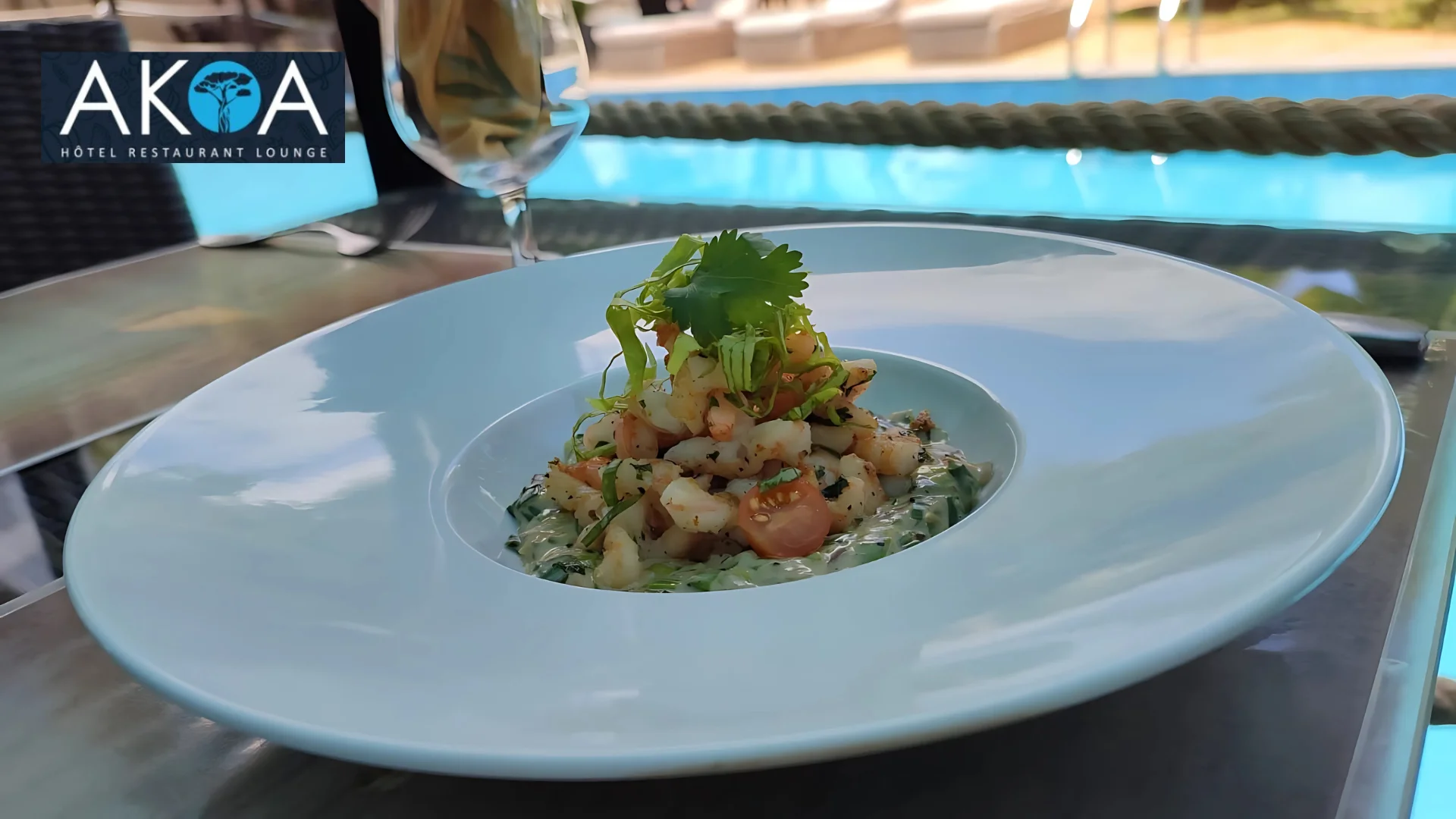 Un cadre serein et raffiné plus qu'un restaurant, une destination | AKOA